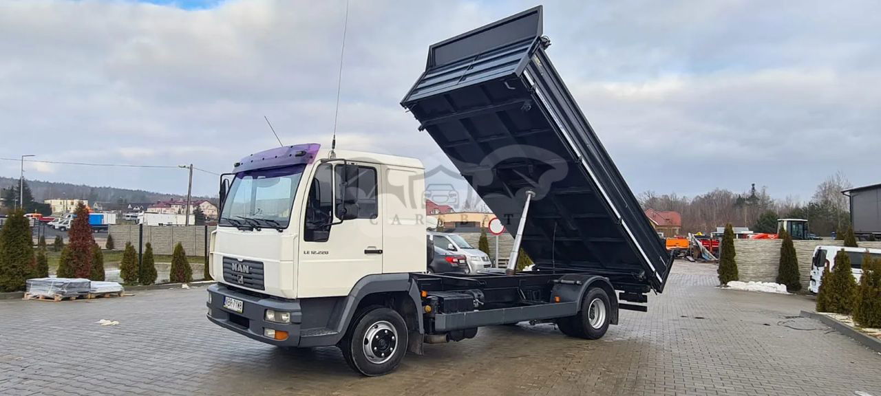 MAN M2000 2004