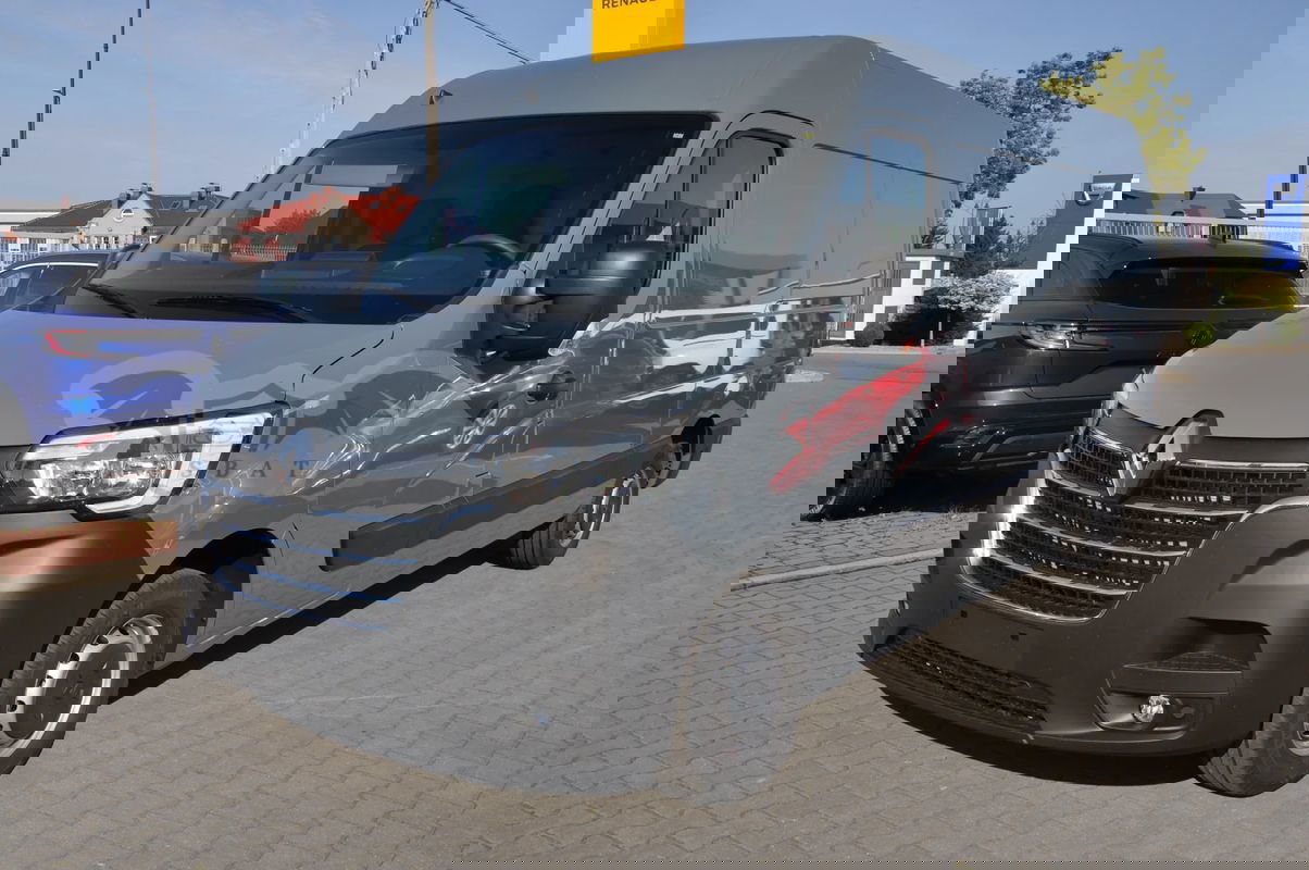 Renault Master 2023