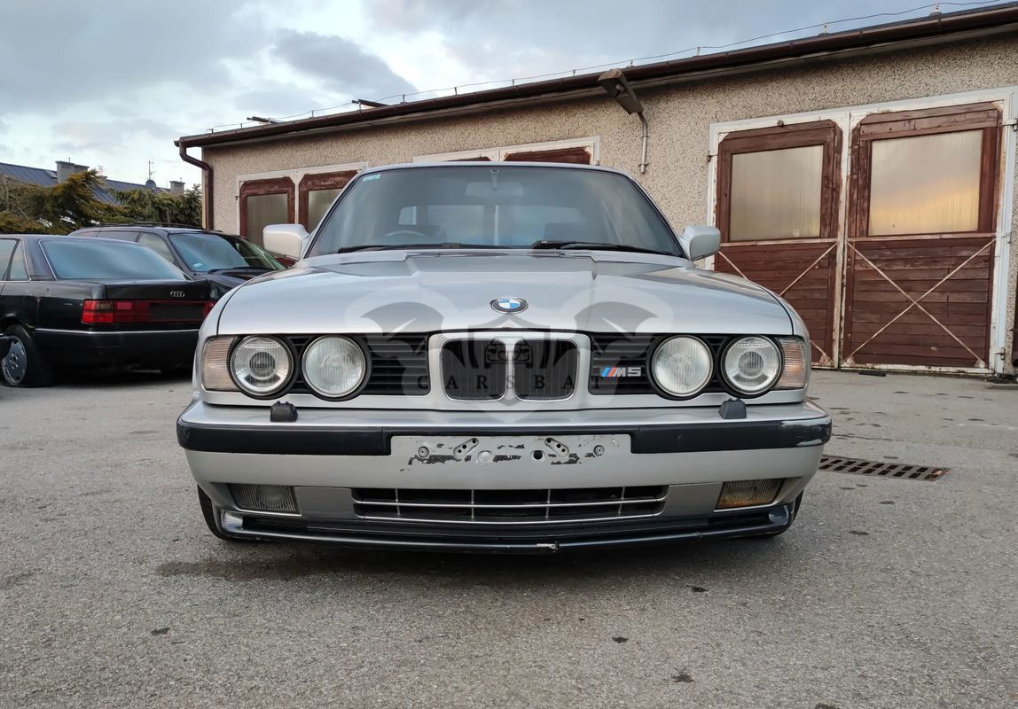 BMW M5 Standard 1991