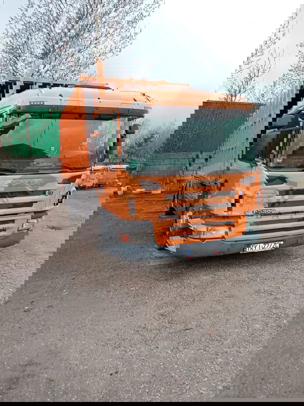 Scania P-series 2009