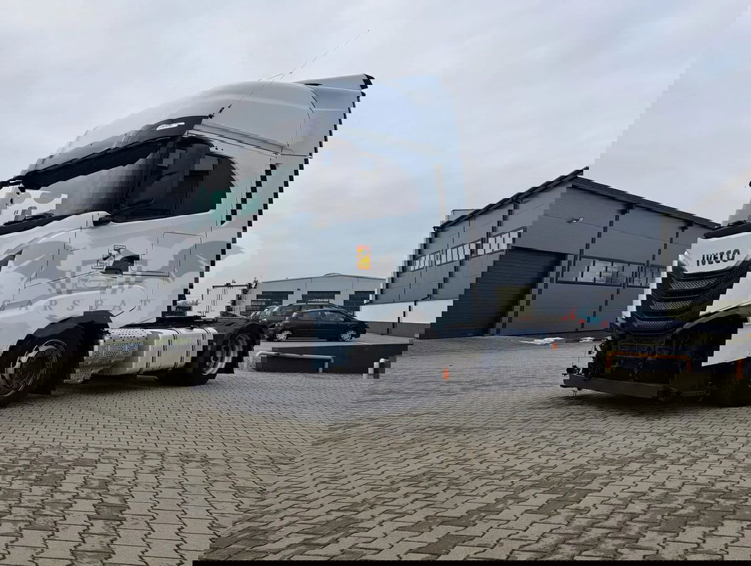 Iveco S-Way 2020