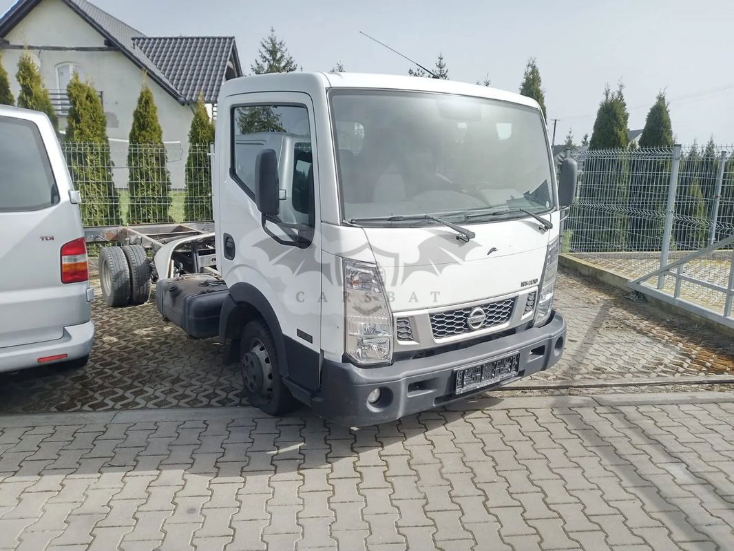 Nissan NT 2018