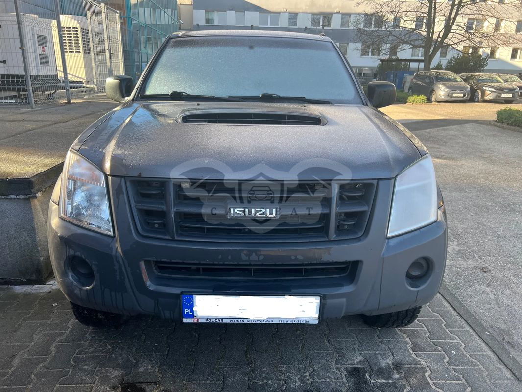 Isuzu D-Max 2.5d DC L 2011