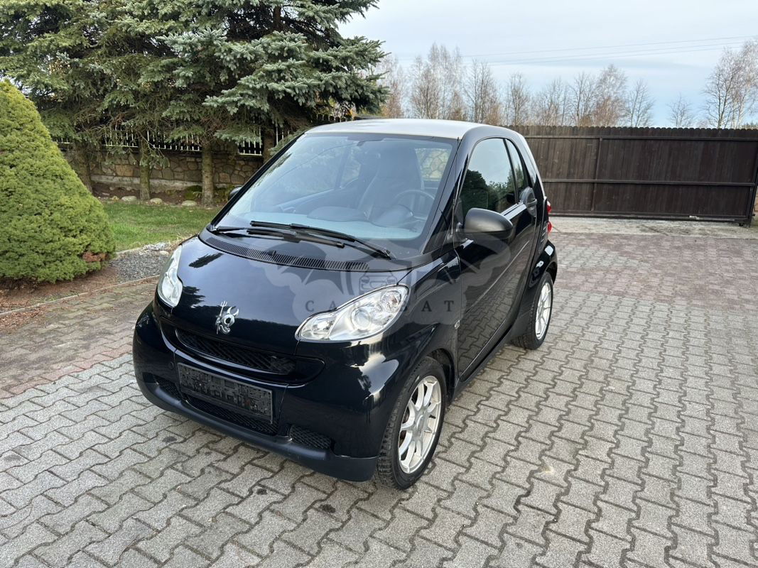 Smart Fortwo II coupe softouch black&white limited micro hybrid drive 2010