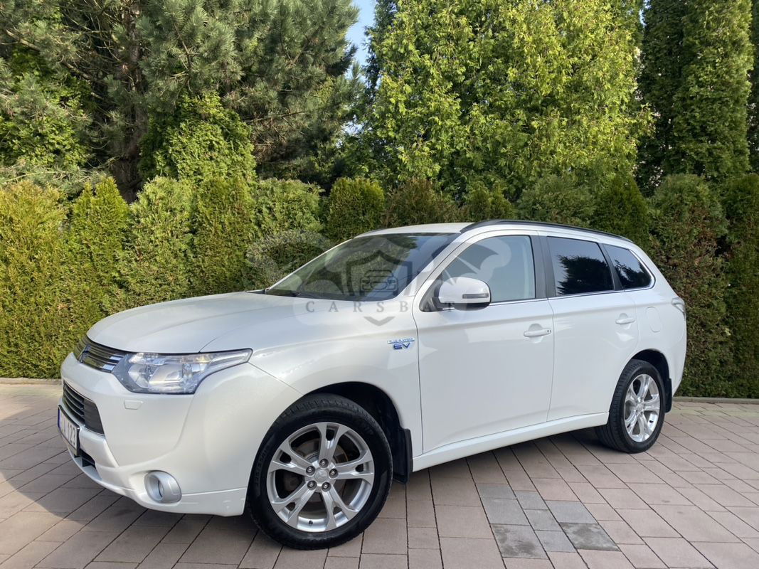 Mitsubishi Outlander III 2014