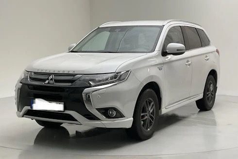 Mitsubishi Outlander III PHEV Instyle NAVI 2016