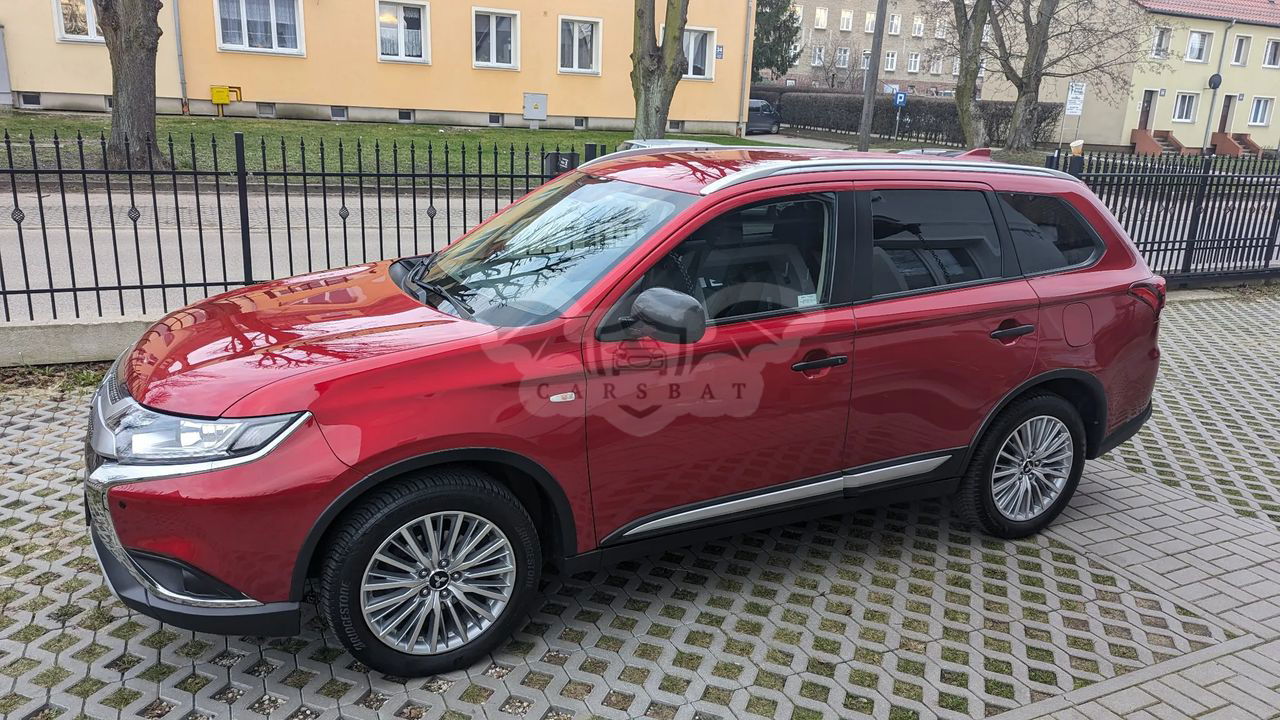 Mitsubishi Outlander III 2.0 Invite + 2WD 2020