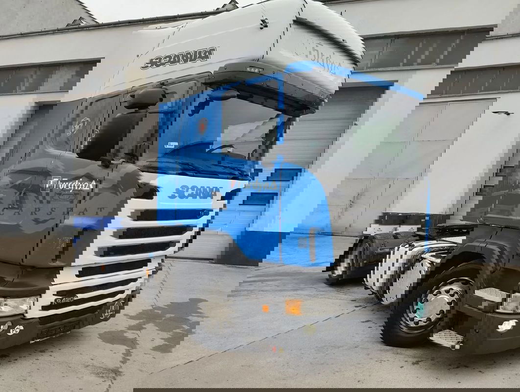 Scania R-series 2011