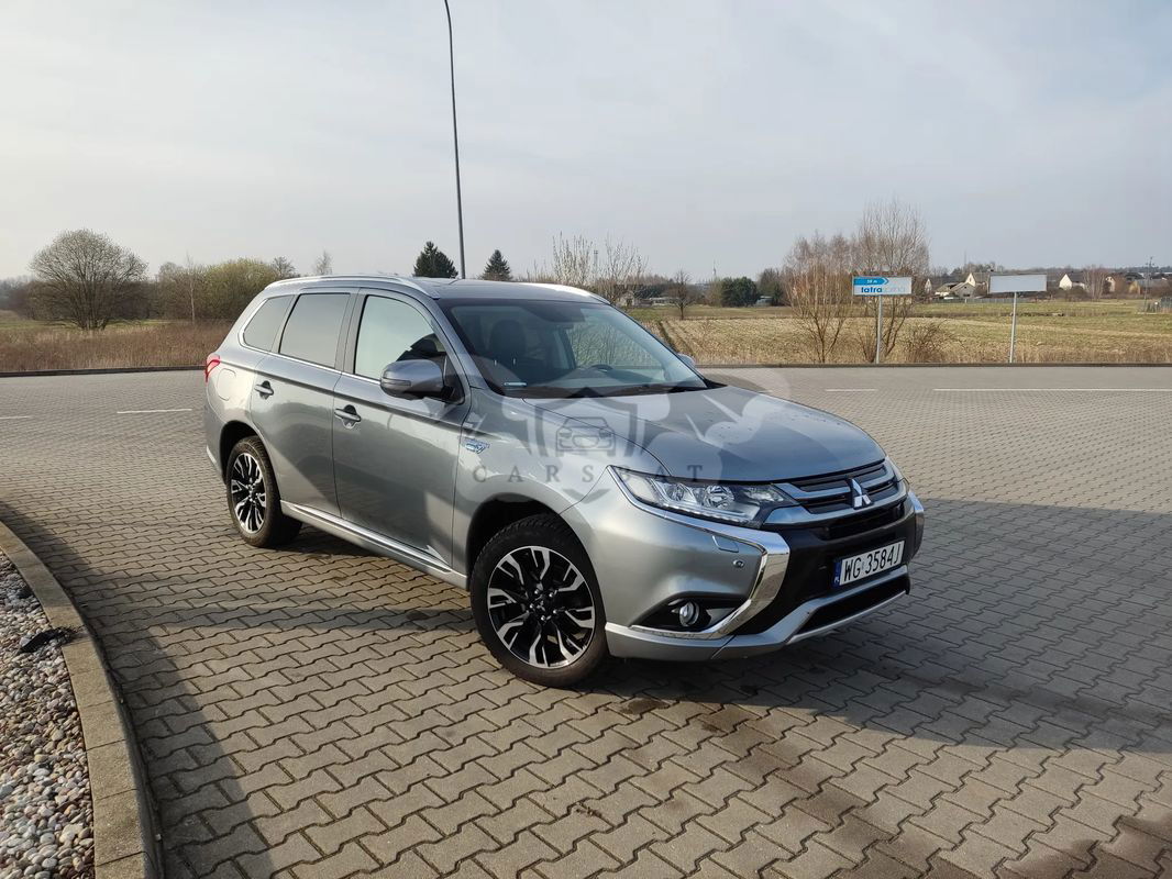 Mitsubishi Outlander III 2.0 4WD Plug-In Hybrid 2016