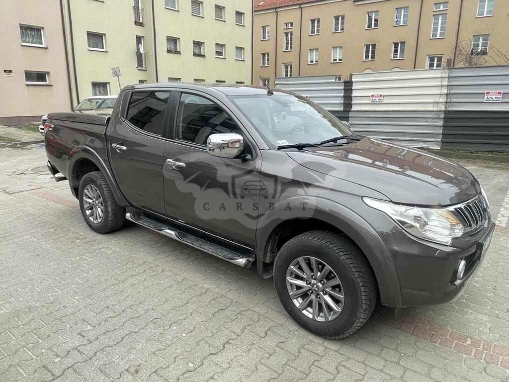 Mitsubishi L200 2.4 d DC Intense + 2016