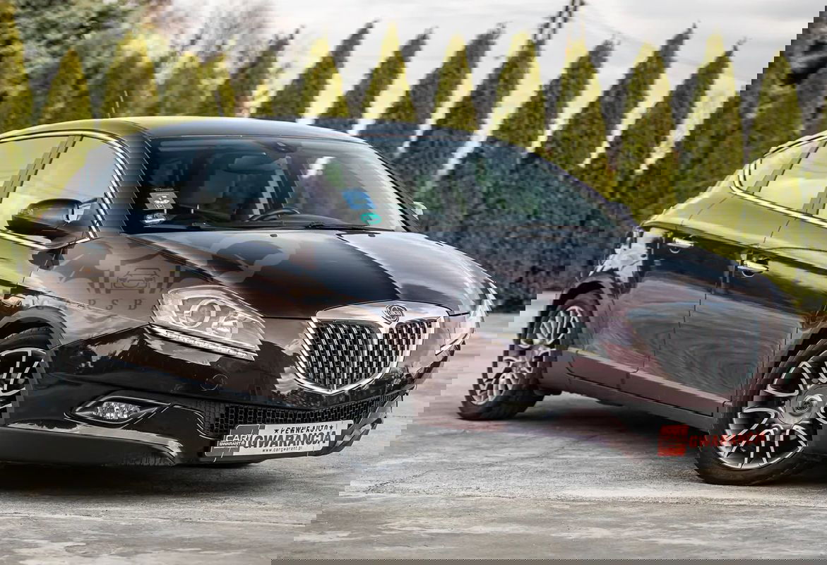 Lancia Delta 2011