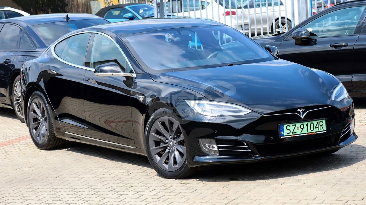 Tesla Model S Dual Motor Allradantrieb 2018