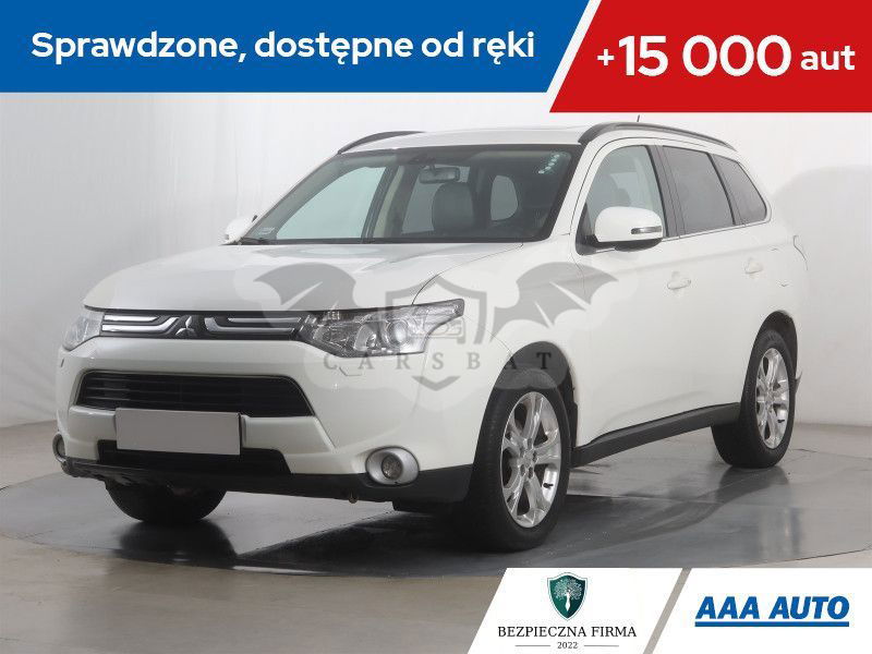 Mitsubishi Outlander III 2013