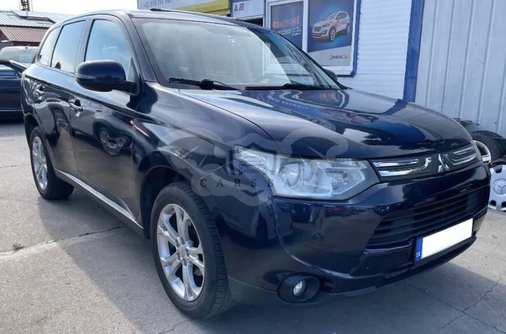 Mitsubishi Outlander III 2.4 Instyle CVT 2014