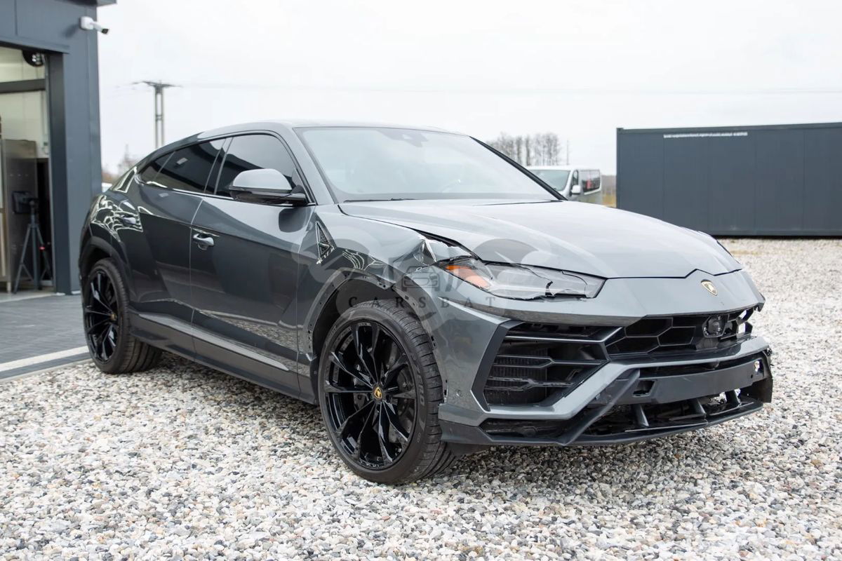 Lamborghini Urus Standard 2019