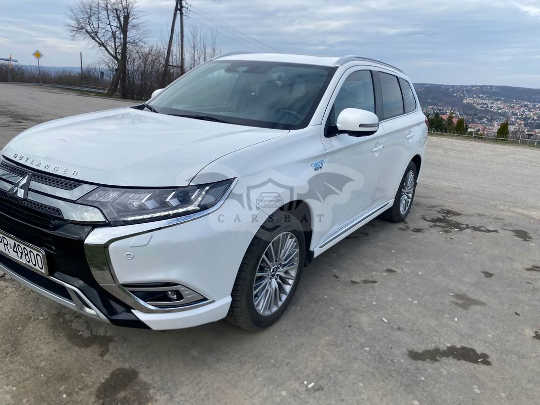 Mitsubishi Outlander III PHEV Instyle + 2021