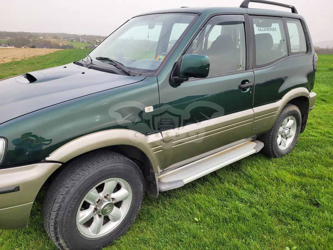 Nissan Terrano II 2000