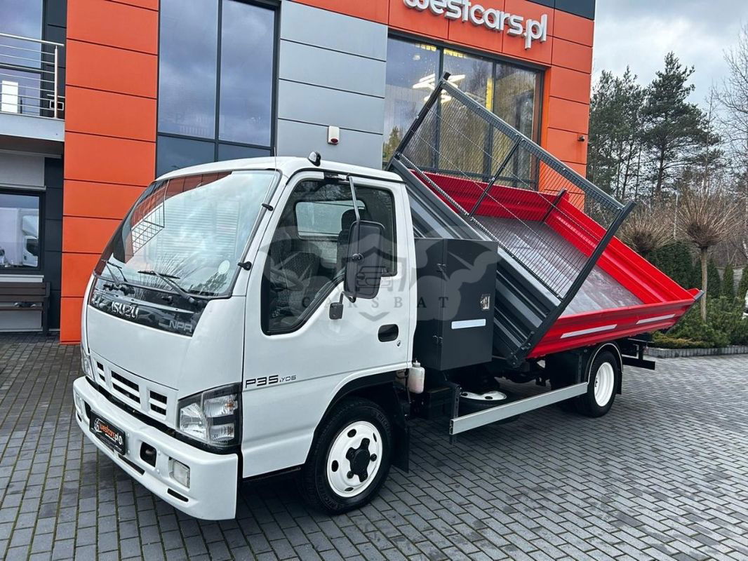 Isuzu NPR 2006