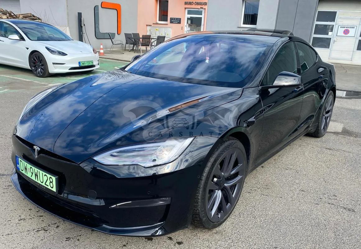 Tesla Model S Plaid 2021