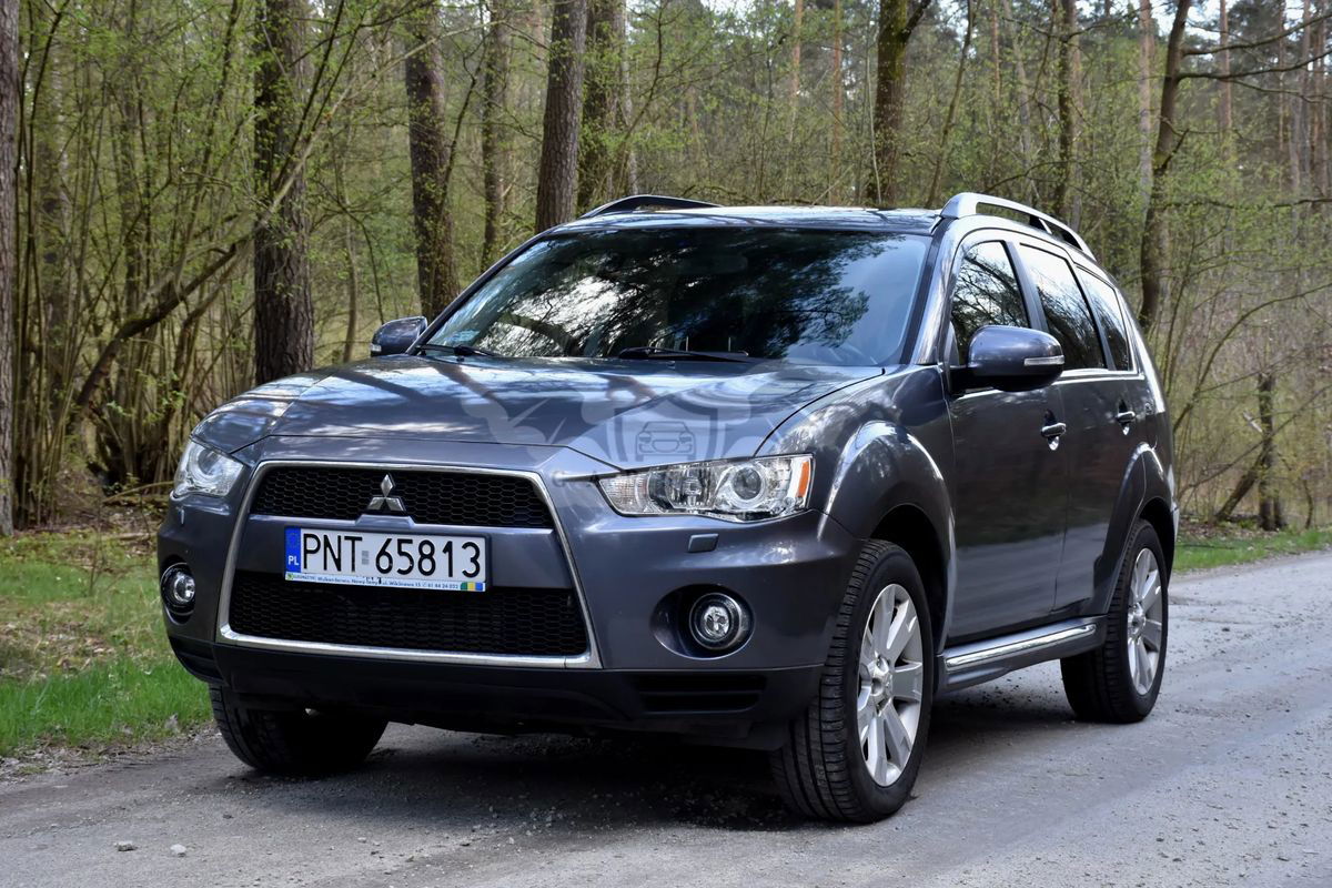 Mitsubishi Outlander II 2.2 DI-D 4WD TC-SST Instyle 2011