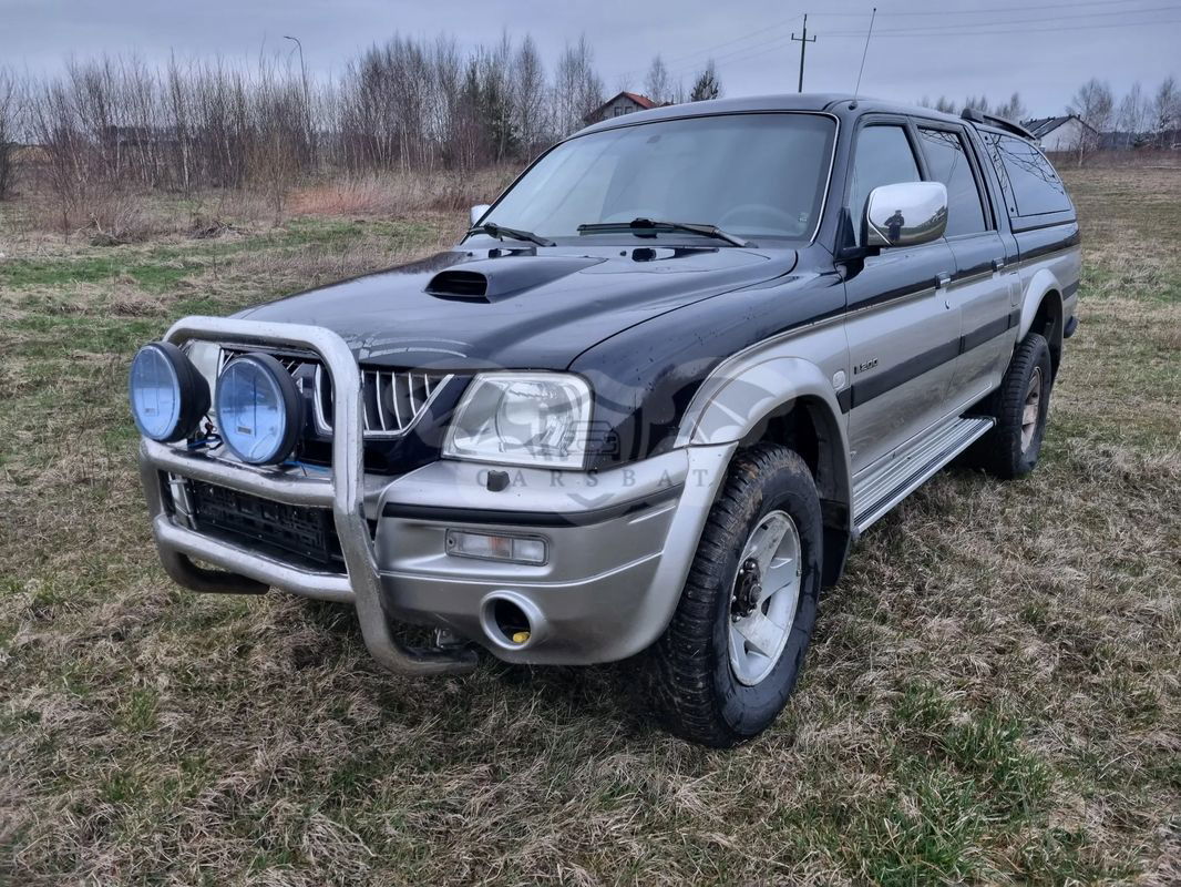 Mitsubishi L200 2005