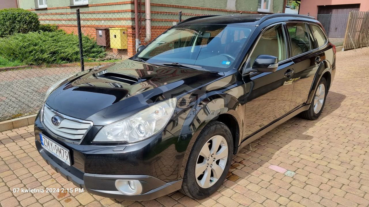 Subaru Outback IV Legacy 2.0 D Comfort Navi 2012