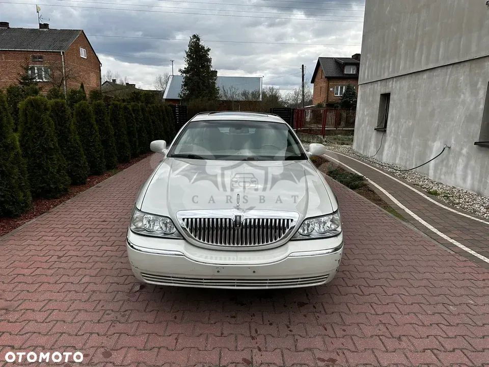 Lincoln Town Car 2006