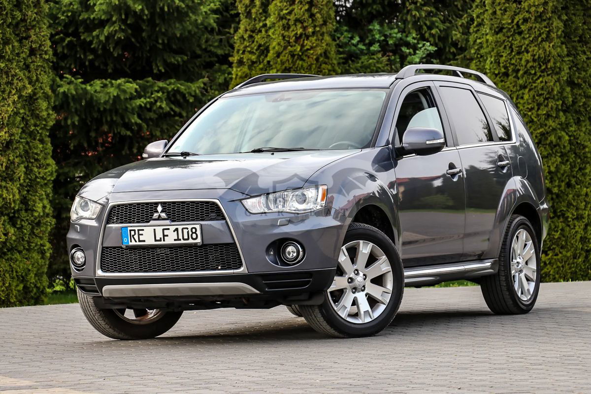 Mitsubishi Outlander II 2.2 DI-D ClearTec 2WD Motion 2011