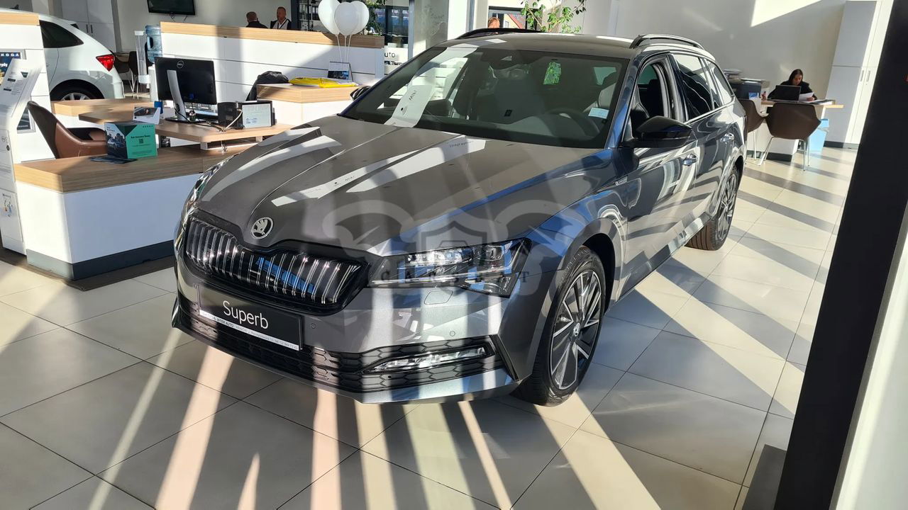 Skoda Superb III 1.4 TSI Plug-In Hybrid Sportline DSG 2024
