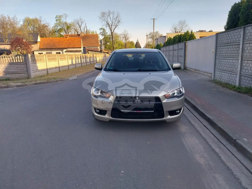 Mitsubishi Lancer IX 1.8 Instyle NAVI CVT 2010