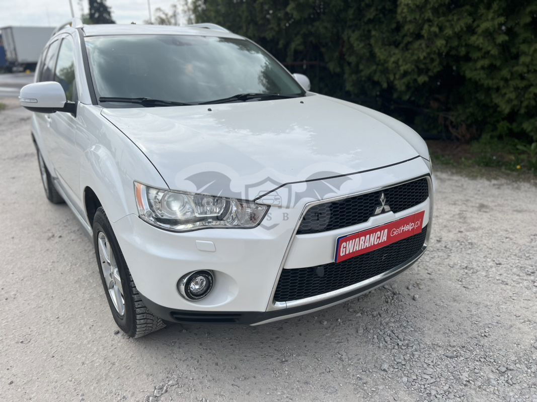 Mitsubishi Outlander II 2.4 4WD CVT Intense 2011