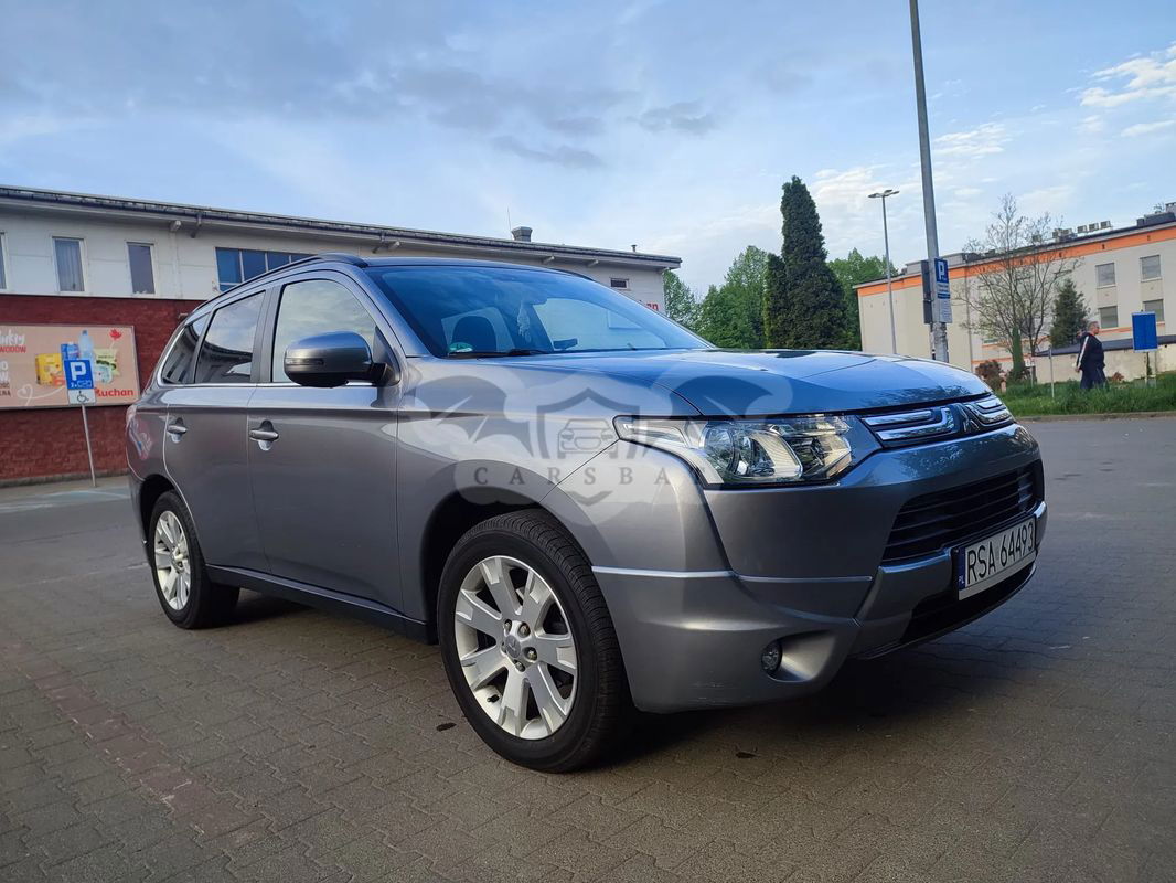 Mitsubishi Outlander III 2.2 DI-D 4WD Instyle 2013