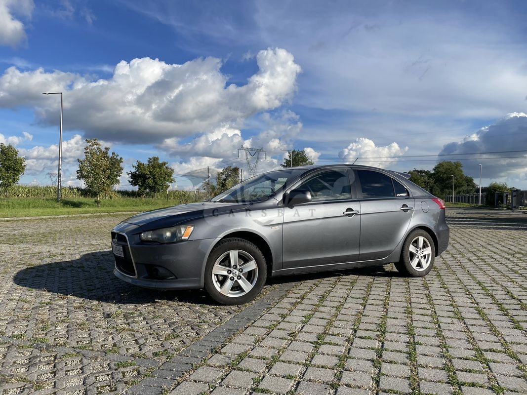 Mitsubishi Lancer IX 1.8 Invite 2010