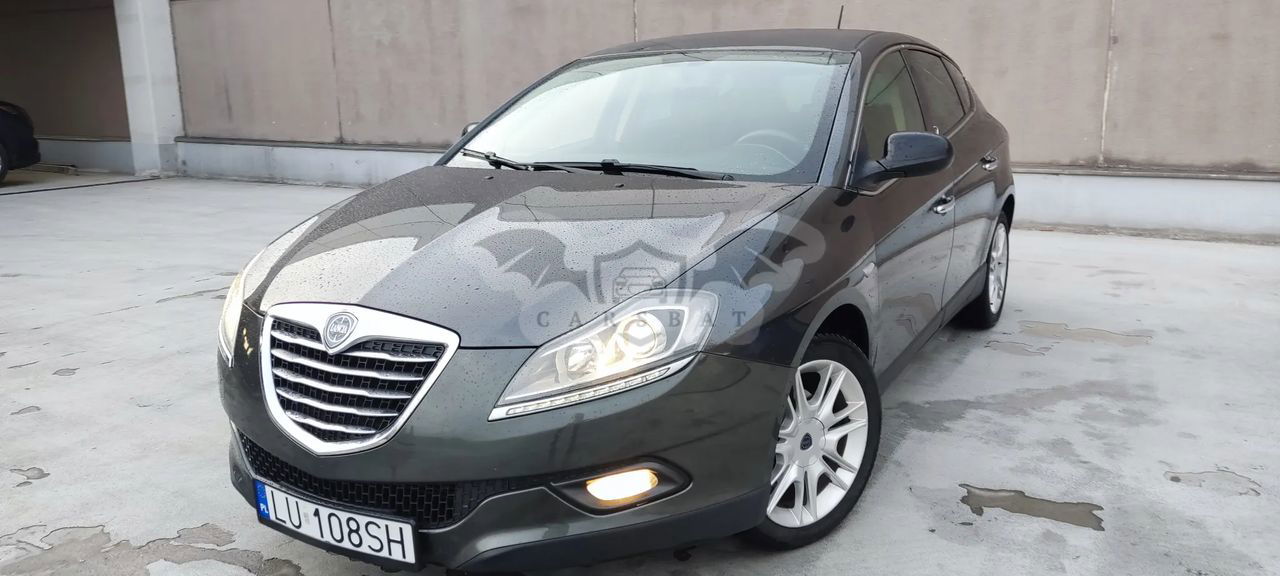 Lancia Delta 1.4 T-Jet Silver 2011