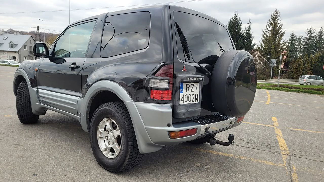 Mitsubishi Pajero III 2000