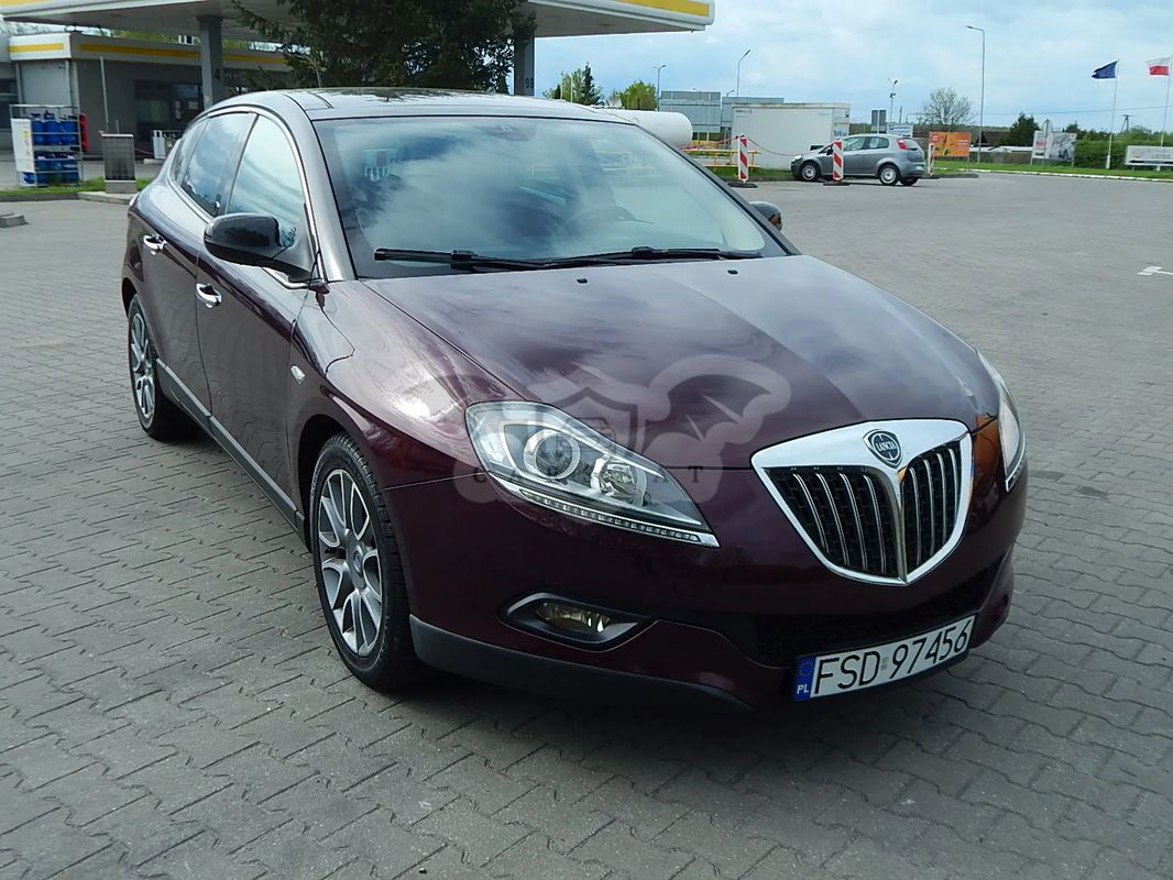 Lancia Delta 1.6 MJ Silver 2011