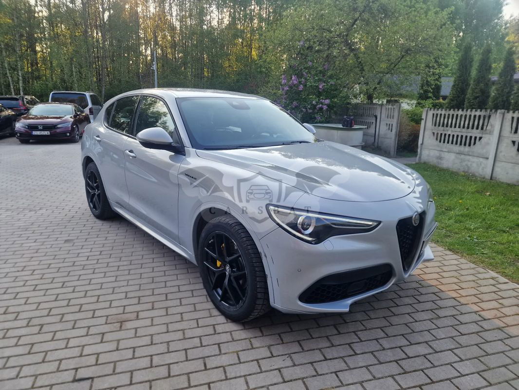 Alfa Romeo Stelvio 2021