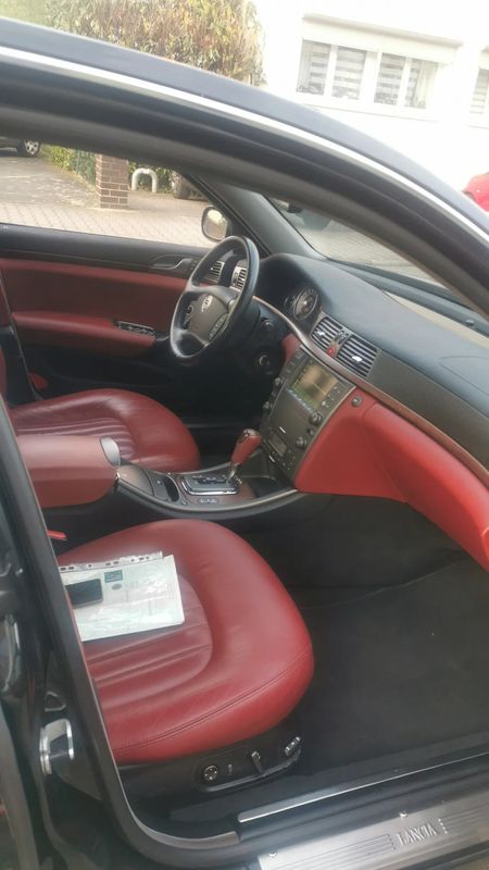 Lancia Thesis 2.4 JTD 20v Sportiva 2006