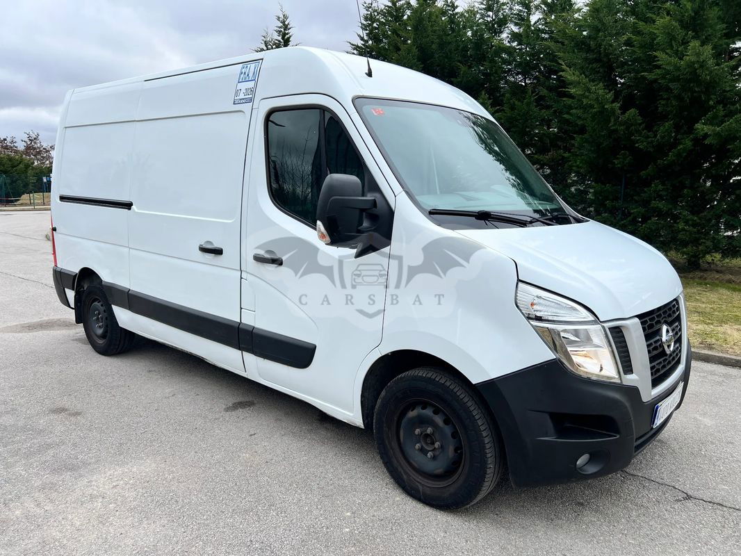 Nissan NV400 2016