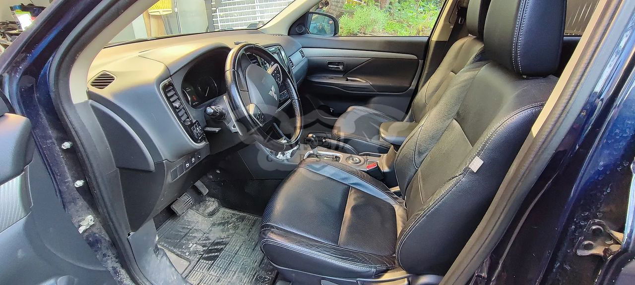 Mitsubishi Outlander III 2.0 Intense 2012