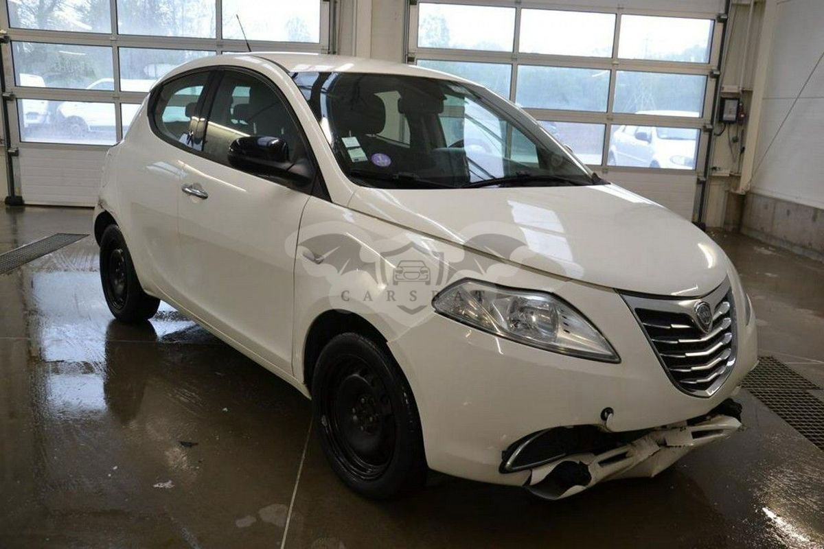 Lancia Ypsilon 2012