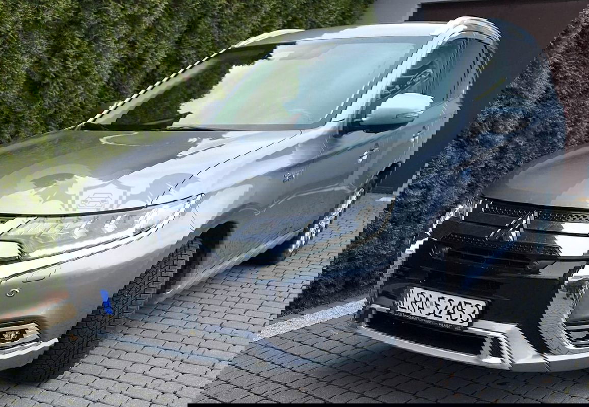 Mitsubishi Outlander III 2021