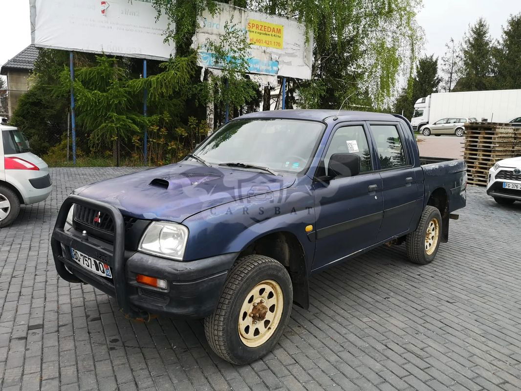 Mitsubishi L200 2.5 TD Intense 2001