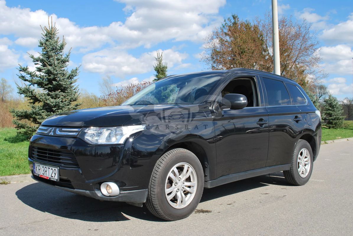 Mitsubishi Outlander III 2013