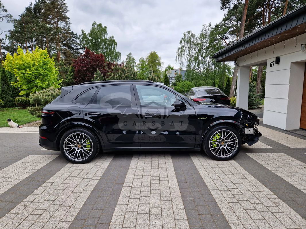 Porsche Cayenne III E-Hybrid Platinum Edition 2022