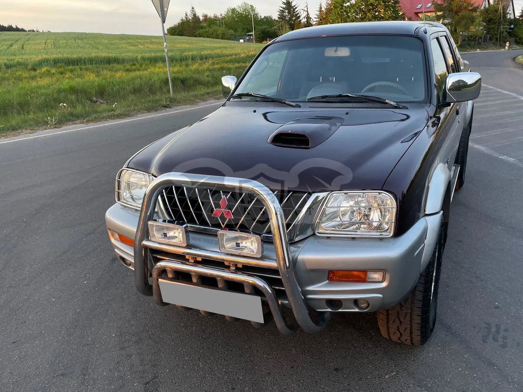 Mitsubishi L200 2003