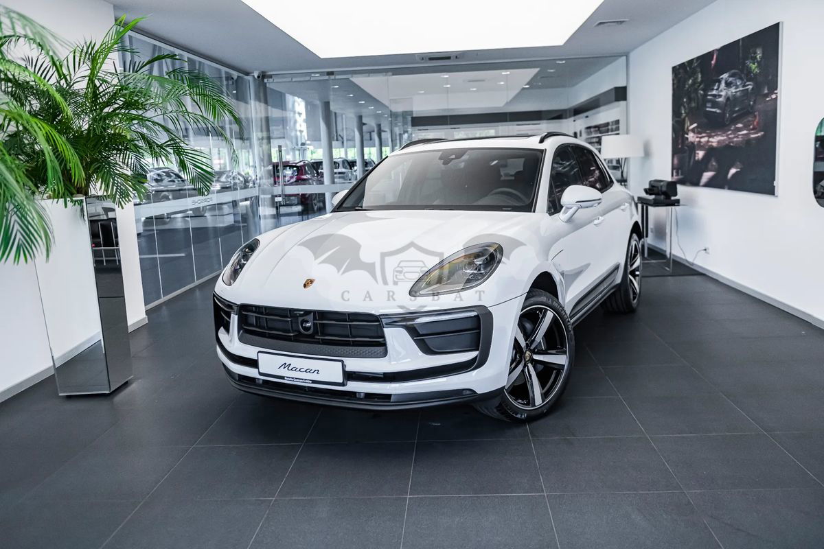 Porsche Macan Standard 2023