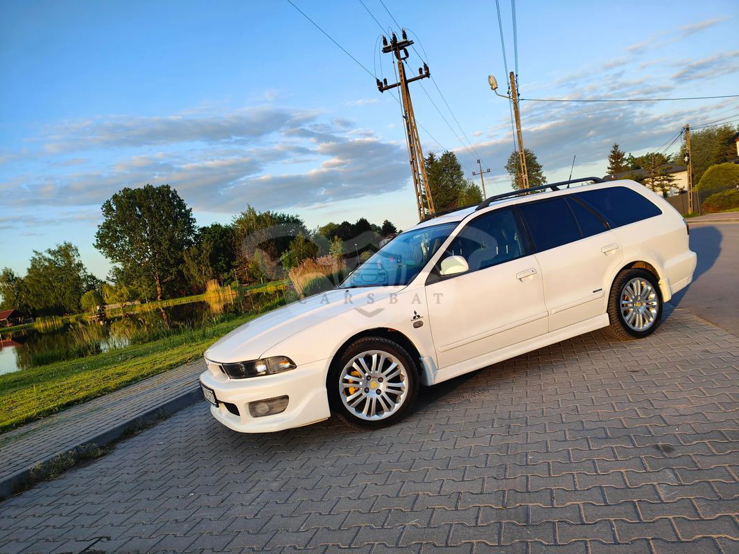 Mitsubishi Galant VIII 2.5 V6 Avance 2001