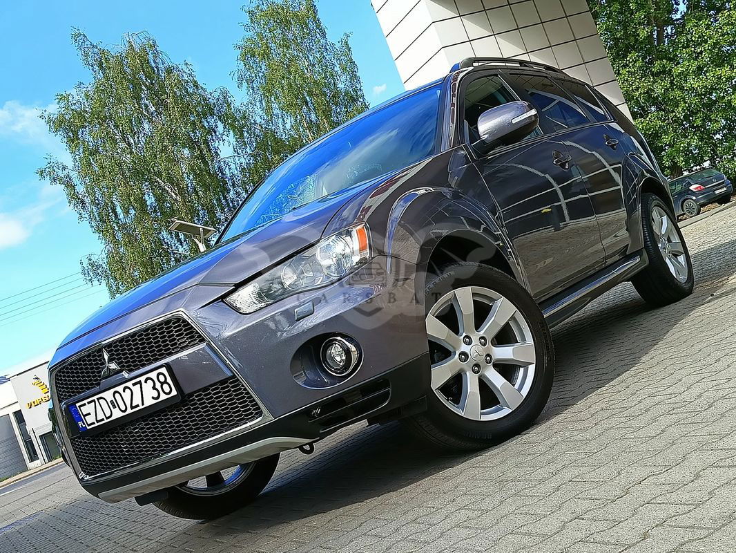 Mitsubishi Outlander II 2.0 2WD Invite 2011