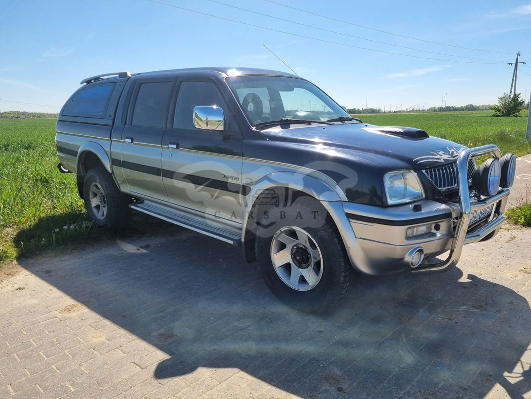 Mitsubishi L200 2005